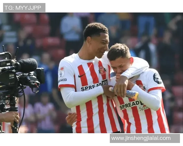 曼联欲签下多特蒙德球星，引爆转会市场热潮