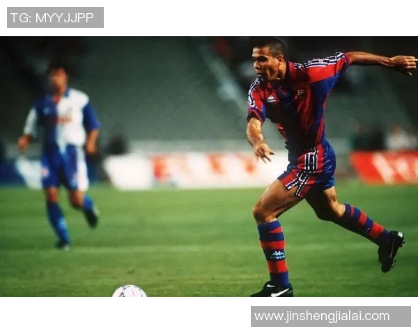 罗纳尔多与巴萨的传奇交汇时刻揭示足球历史的辉煌与挑战